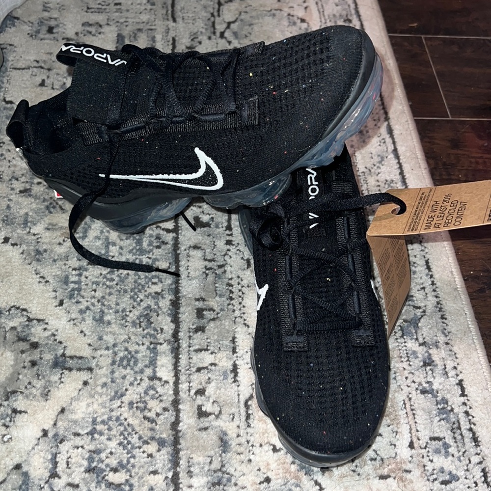 Brand New Womens Nike Vapormax Sneakers